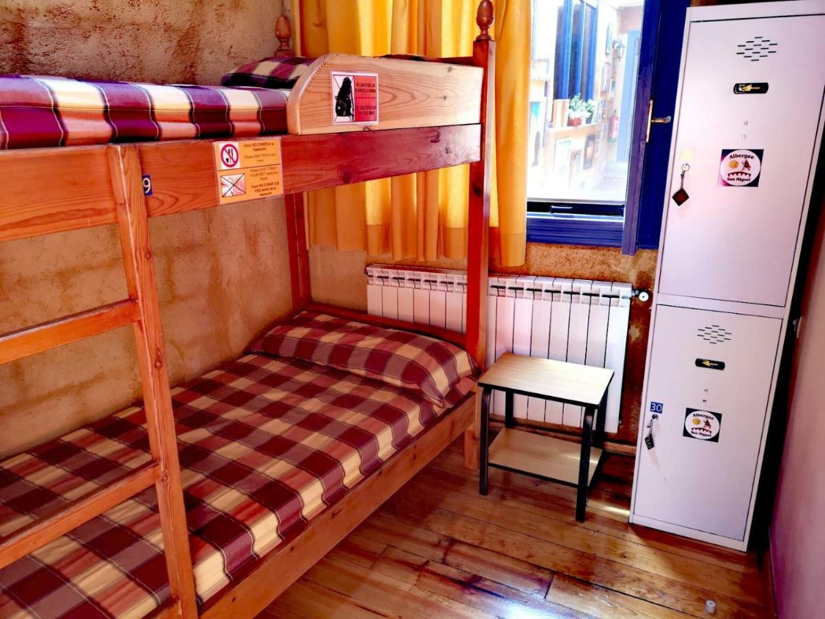 Albergue de Peregrinos-San Miguel Hospital de Órbigo Extérieur photo